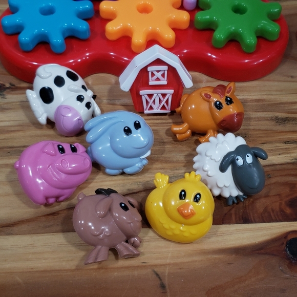 Learning Resources Build and Spin Farm Friends - Picture 3 of 7